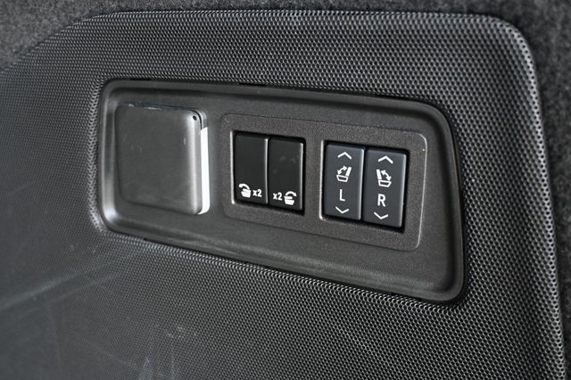 2024 Cadillac Escalade 4WD 4dr Sport - 23011565 - 21