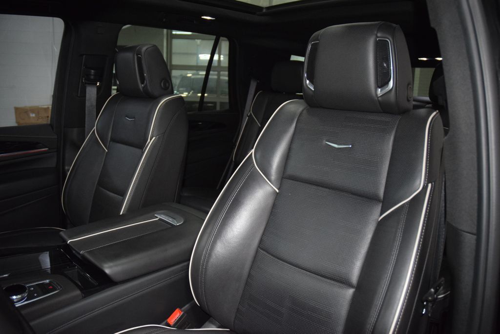2024 Cadillac Escalade 4WD 4dr Sport - 23061943 - 43
