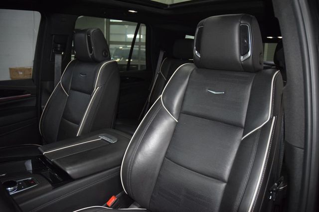 2024 Cadillac Escalade 4WD 4dr Sport - 23061943 - 43