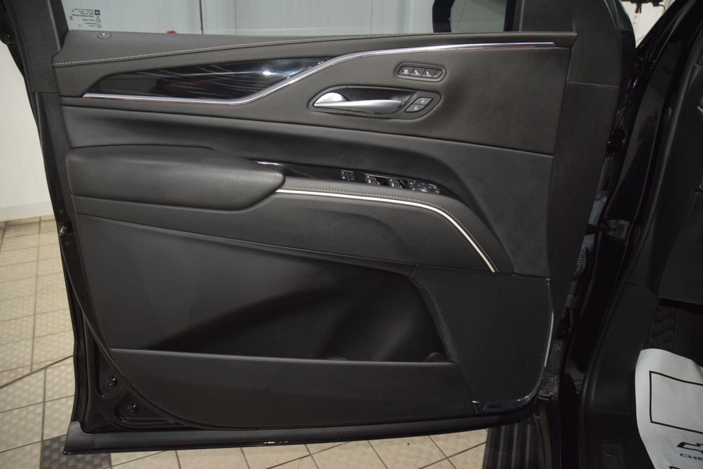 2024 Cadillac Escalade 4WD 4dr Sport - 23061943 - 49