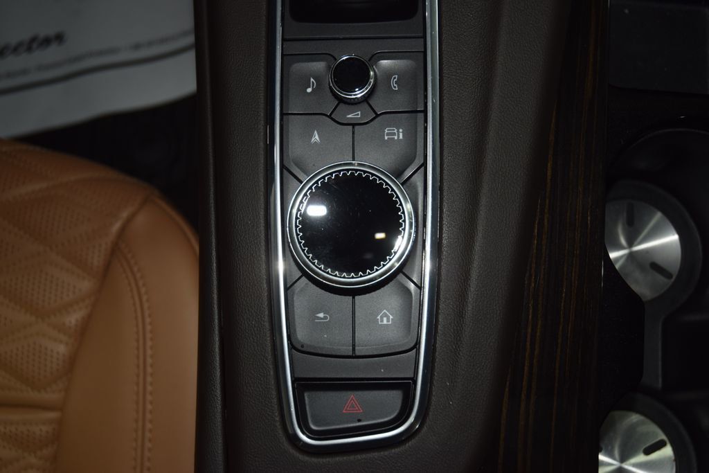 2024 Cadillac Escalade 4WD 4dr Sport - 23068466 - 36