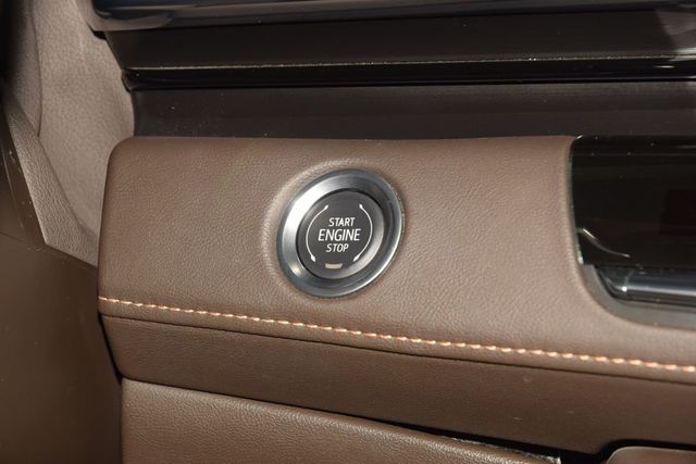 2024 Cadillac Escalade 4WD 4dr Sport - 23068466 - 37