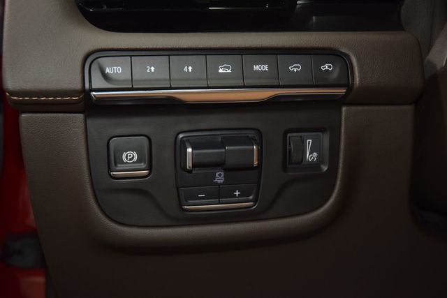 2024 Cadillac Escalade 4WD 4dr Sport - 23068466 - 38