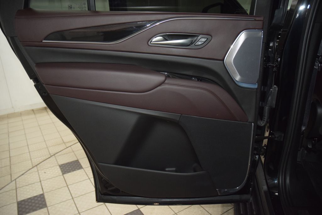 2024 Cadillac Escalade 4WD 4dr Sport Platinum - 23003510 - 48