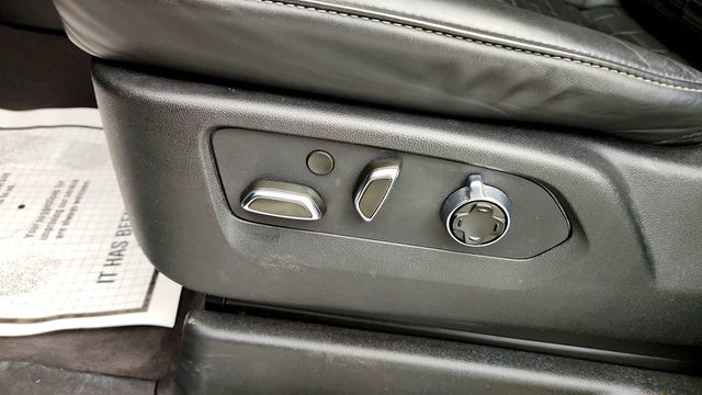 2024 Cadillac Escalade 4WD 4dr Sport Platinum w/ Onyx Package & Power Retractable Steps - 23046242 - 10