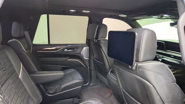 2024 Cadillac Escalade 4WD 4dr Sport Platinum w/ Onyx Package & Power Retractable Steps - 23046242 - 23