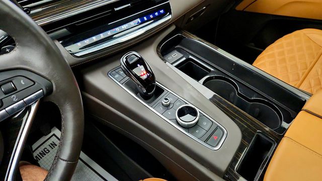 2024 Cadillac Escalade 4WD 4dr Sport w/ Touring Pkg, Full Leather & Power Steps - 23038804 - 13
