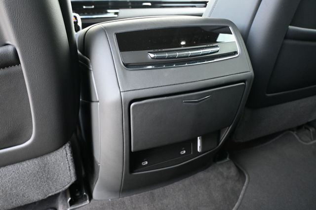 2024 Cadillac Escalade 4WD Sport Touring Package  - 23011565 - 17