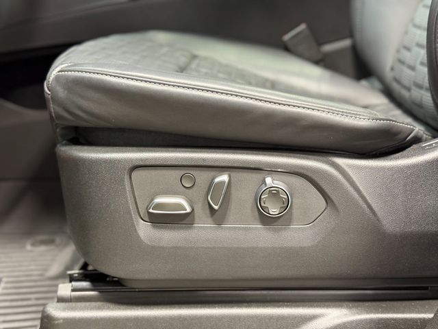 2024 Cadillac Escalade AWD 4dr V-Series - 23062502 - 25