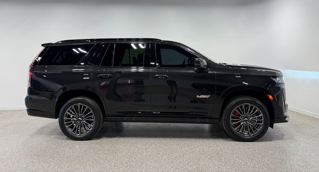 2024 Cadillac Escalade AWD 4dr V-Series - 23062502 - 39