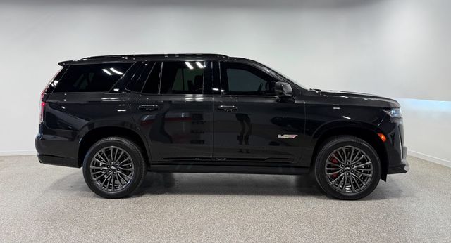 2024 Cadillac Escalade AWD 4dr V-Series - 23062502 - 39