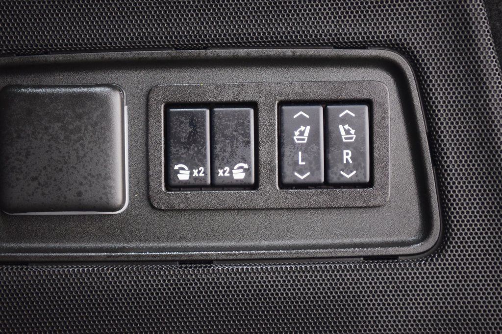 2024 Cadillac Escalade ESV 4WD 4dr Premium Luxury - 22982199 - 25