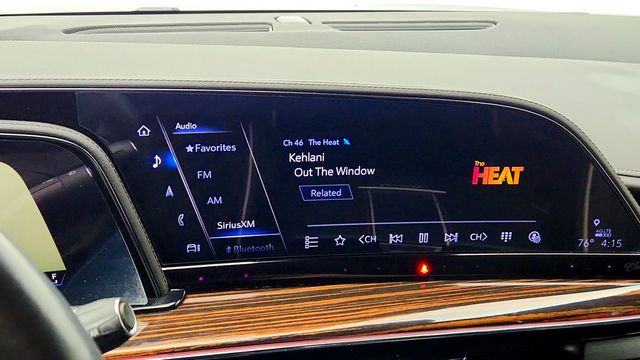 2024 Cadillac Escalade ESV 4WD 4dr Premium Luxury - 23089990 - 18