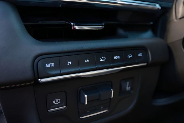 2024 Cadillac Escalade ESV 4WD 4dr Sport - 22980211 - 24