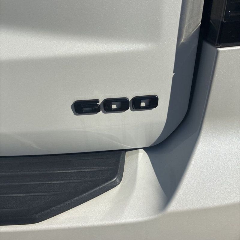 2024 Cadillac Escalade ESV 4WD 4dr Sport Platinum - 22997609 - 13