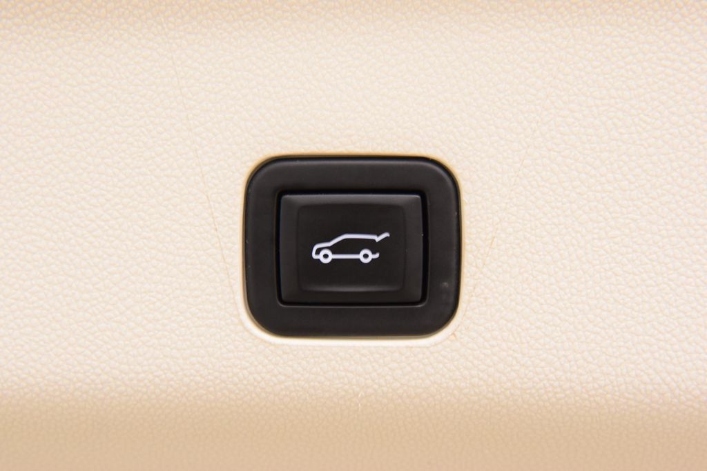 2024 Cadillac Escalade ESV 4WD 4dr Sport Platinum - 22997609 - 26