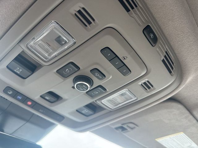 2024 Cadillac Escalade ESV 4WD 4dr Sport Platinum - 23001853 - 18