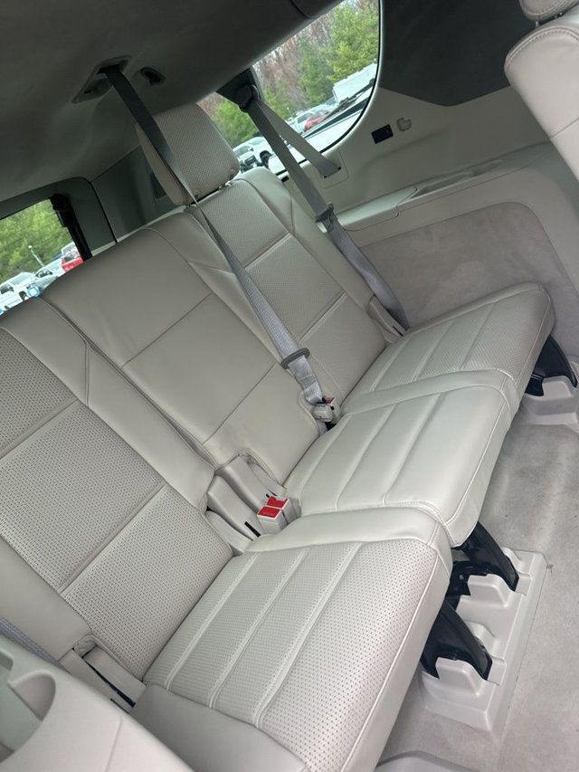 2024 Cadillac Escalade ESV 4WD 4dr Sport Platinum - 23001853 - 5