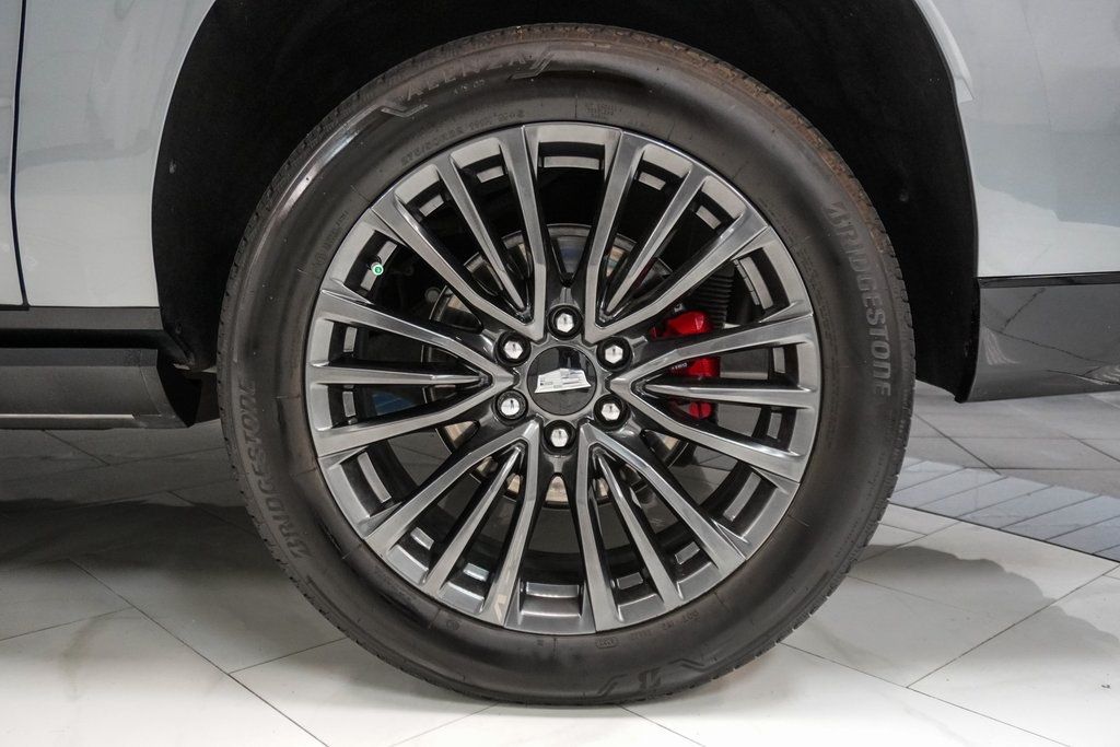 2024 Cadillac Escalade ESV V-Series photo 10