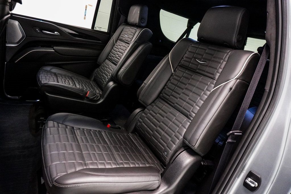 2024 Cadillac Escalade ESV V-Series photo 20