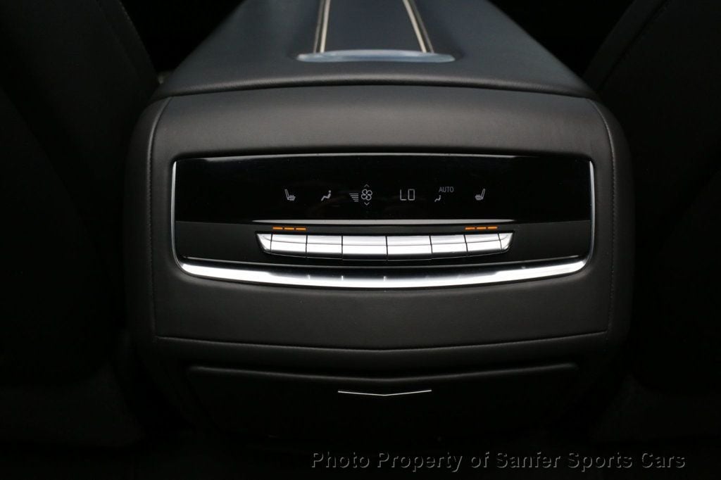 2024 Cadillac Escalade ESV AWD 4dr V-Series - 23031518 - 40