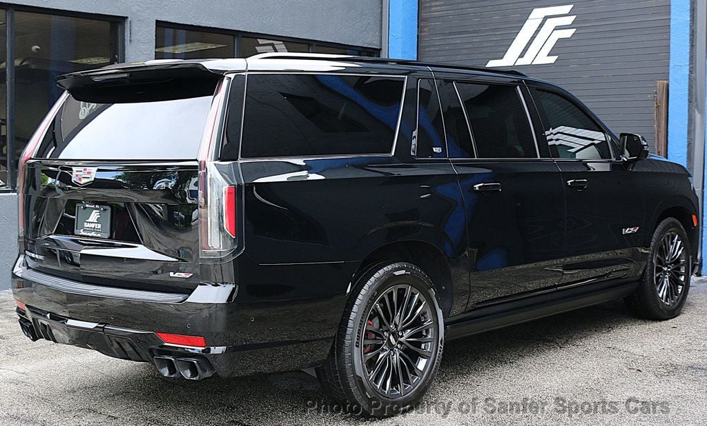 2024 Cadillac Escalade ESV AWD 4dr V-Series - 23031518 - 5