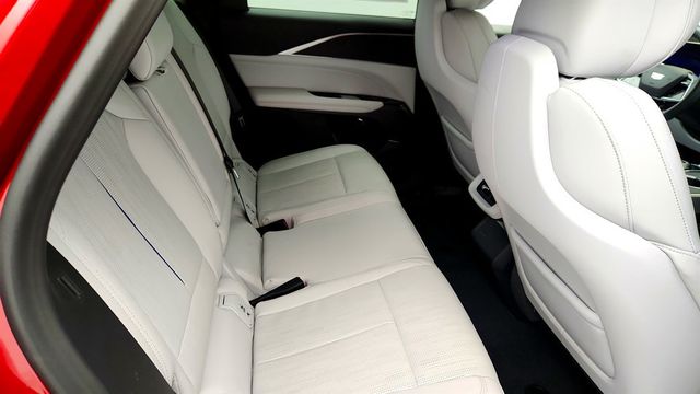 2024 Cadillac LYRIQ 4dr Luxury 1 (1SC) - 22991300 - 22