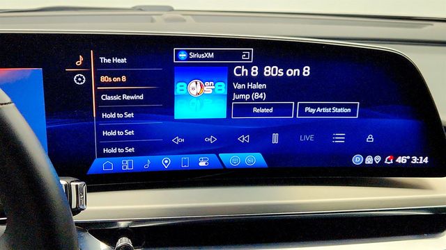 2024 Cadillac LYRIQ 4dr Luxury 1 w/1SC - 23010148 - 17