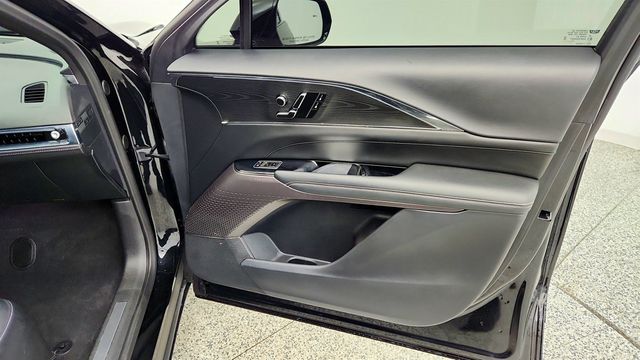 2024 Cadillac LYRIQ 4dr Luxury 1 w/1SC - 23010148 - 25