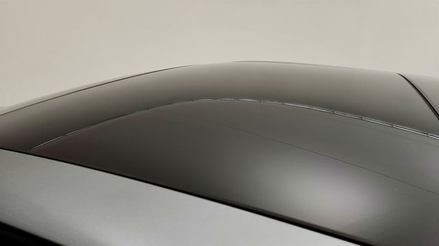 2024 Cadillac LYRIQ 4dr Luxury 3 (1SE) w/ Dual-Panel Panoramic Sunroof - 23037004 - 9