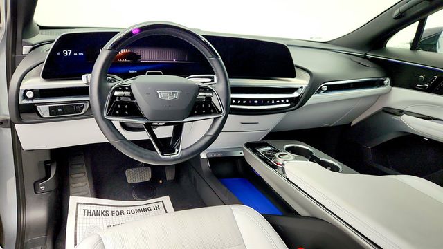 2024 Cadillac LYRIQ 4dr Luxury 3 w/1SE & AWD Electric Propulsion - 23009608 - 11