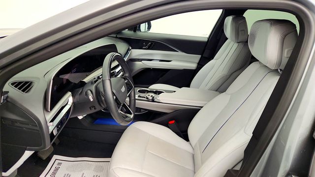 2024 Cadillac LYRIQ 4dr Luxury 3 w/1SE & AWD Electric Propulsion - 23009608 - 19