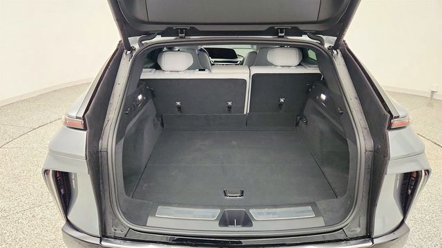 2024 Cadillac LYRIQ 4dr Luxury 3 w/1SE & AWD Electric Propulsion - 23009608 - 22