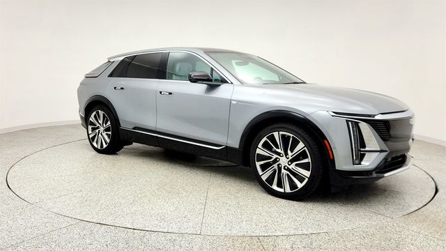 2024 Cadillac LYRIQ 4dr Luxury 3 w/1SE & AWD Electric Propulsion - 23009608 - 2
