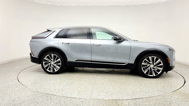2024 Cadillac LYRIQ 4dr Luxury 3 w/1SE & AWD Electric Propulsion - 23009608 - 3