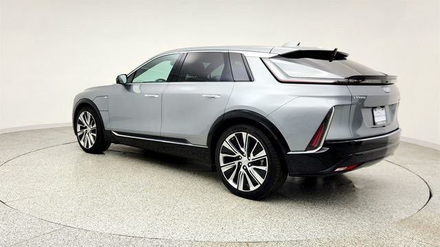 2024 Cadillac LYRIQ 4dr Luxury 3 w/1SE & AWD Electric Propulsion - 23009608 - 6