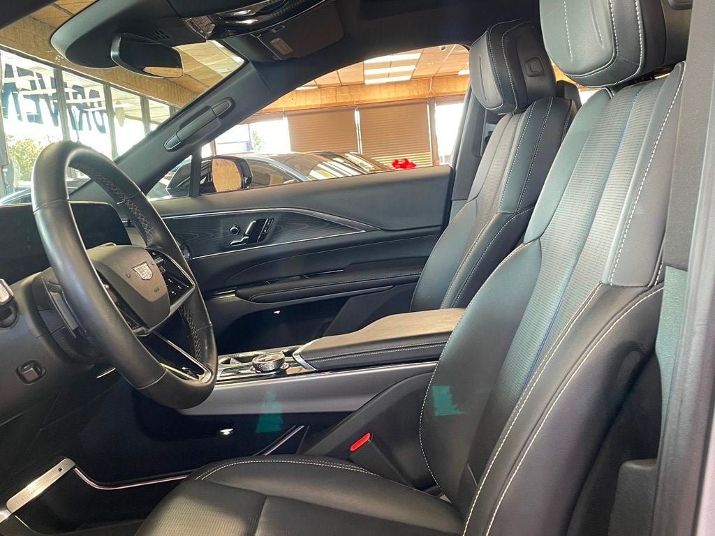 2024 Cadillac LYRIQ 4dr Luxury w/1SC - 23081118 - 13