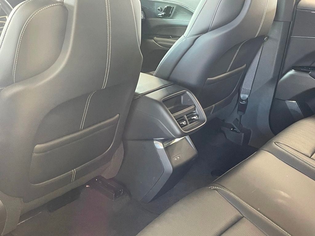 2024 Cadillac LYRIQ 4dr Luxury w/1SC - 23081118 - 17