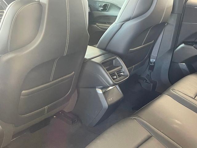 2024 Cadillac LYRIQ 4dr Luxury w/1SC - 23081118 - 17