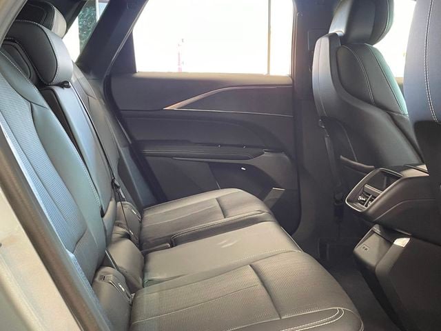 2024 Cadillac LYRIQ 4dr Luxury w/1SC - 23081118 - 19