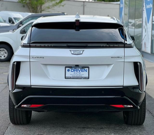 2024 Cadillac LYRIQ 4dr Luxury w/1SC - 23032413 - 3
