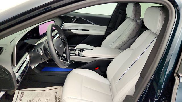 2024 Cadillac LYRIQ 4dr Luxury w/1SC - 23002169 - 18