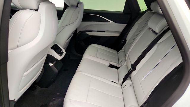 2024 Cadillac LYRIQ 4dr Luxury w/1SC - 23016528 - 19