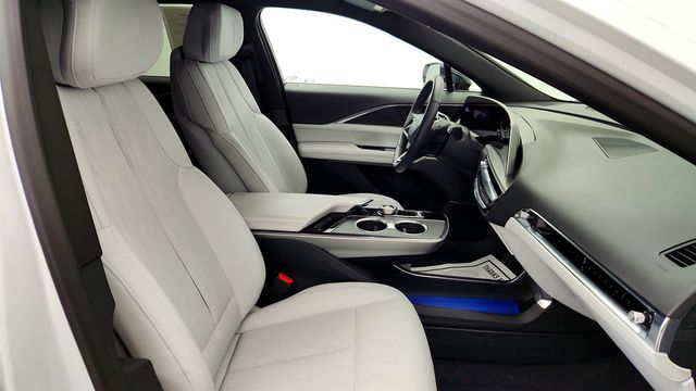 2024 Cadillac LYRIQ 4dr Luxury w/1SC - 23016528 - 22