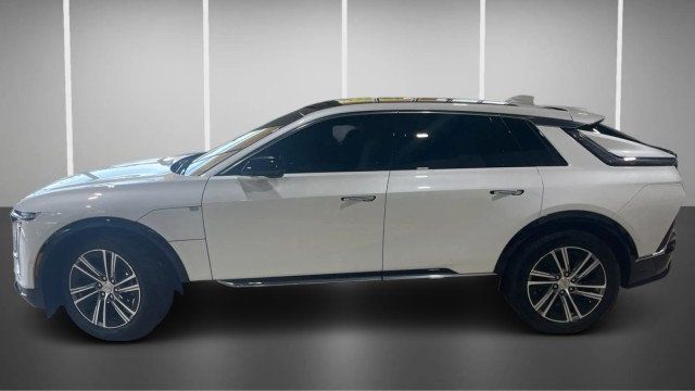 2024 Cadillac LYRIQ 4dr Luxury w/1SD - 23022834 - 12