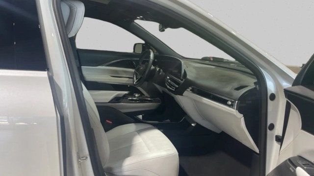 2024 Cadillac LYRIQ 4dr Luxury w/1SD - 23022834 - 18