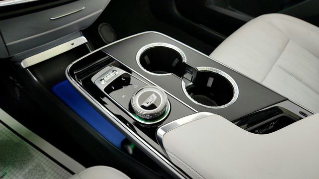 2024 Cadillac LYRIQ 4dr Luxury w/1SE - 22950736 - 14