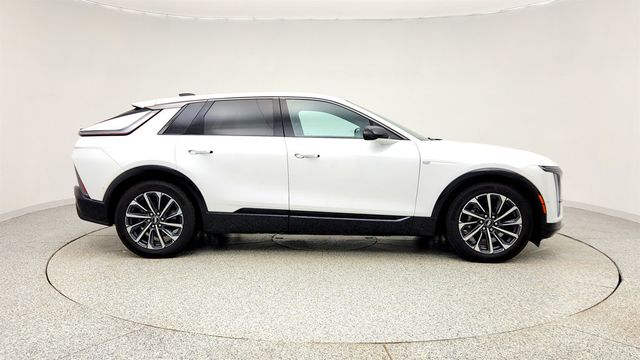 2024 Cadillac LYRIQ 4dr Sport 2 (1SJ) w/ 33'' Curved LED Display & AKG Premium Audio - 22997973 - 3