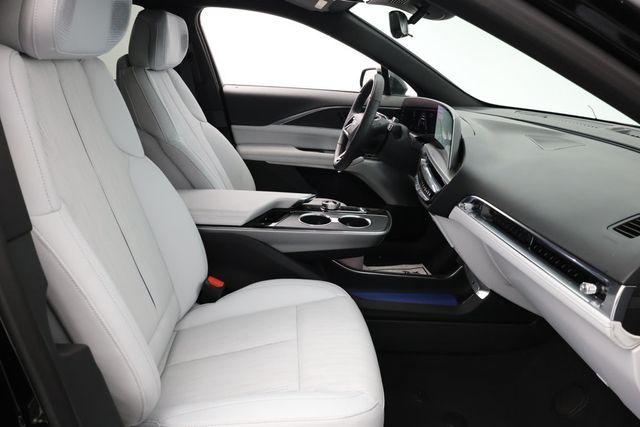 2024 Cadillac LYRIQ 4dr Sport 3 with AWD Electric Propulsion - 22937921 - 21