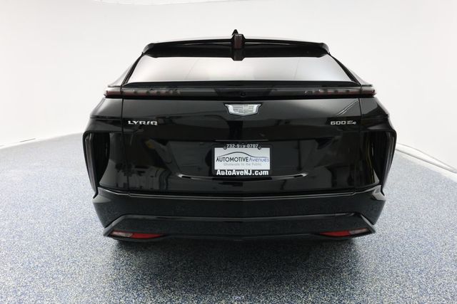 2024 Cadillac LYRIQ 4dr Sport 3 with AWD Electric Propulsion - 22937921 - 3
